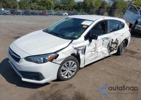 2021 Subaru Impreza 5-Door z USA, uszkodzony, nr VIN 4S3GTAB62M3701463